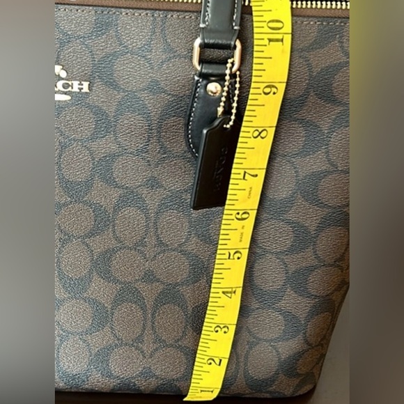Coach Black and Brown Signature Tote - Picture 12 of 12